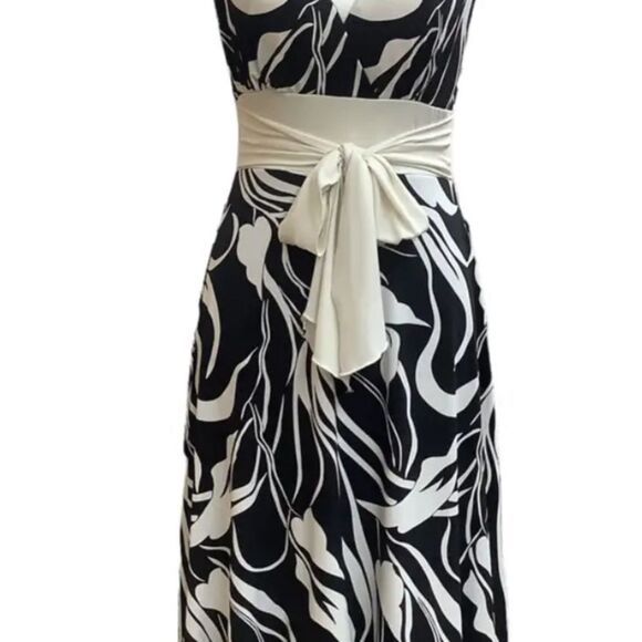 SPEECHLESS White And Black Geometric Floral Empire Waist Front Tie Dress - Picture 3 of 6